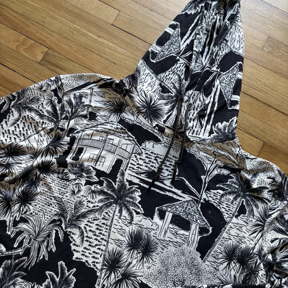 RSVLTS Hutstepper Men's Hoodie Small‎ Performance Tropical Black White Graphic